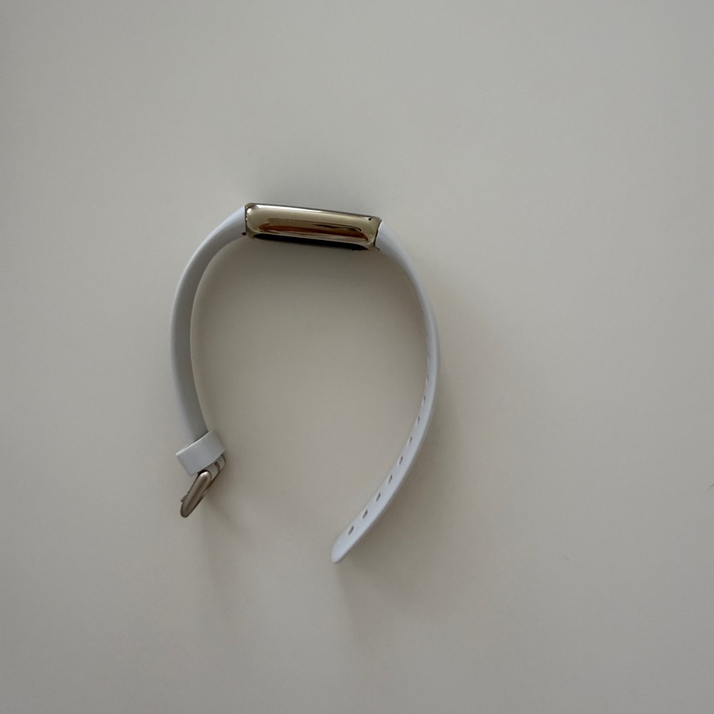 Fitbit Luxe Fitness Tracker (Lunar 
White/Soft Gold Stainless Steel) - Picture 7 of 14
